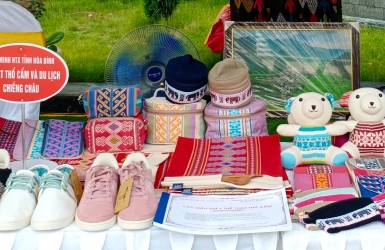 Thổ Cẩm Chiềng Châu - Nơi gìn giữ dệt thổ cẩm truyền thống